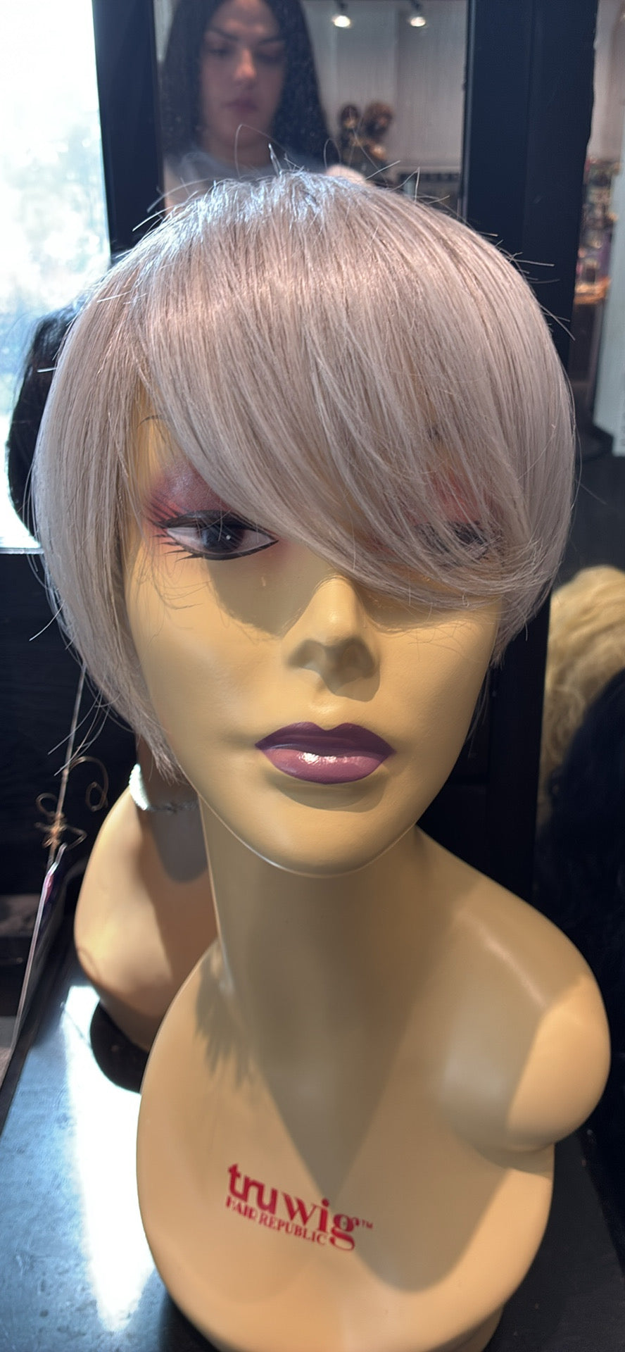 Chic silver